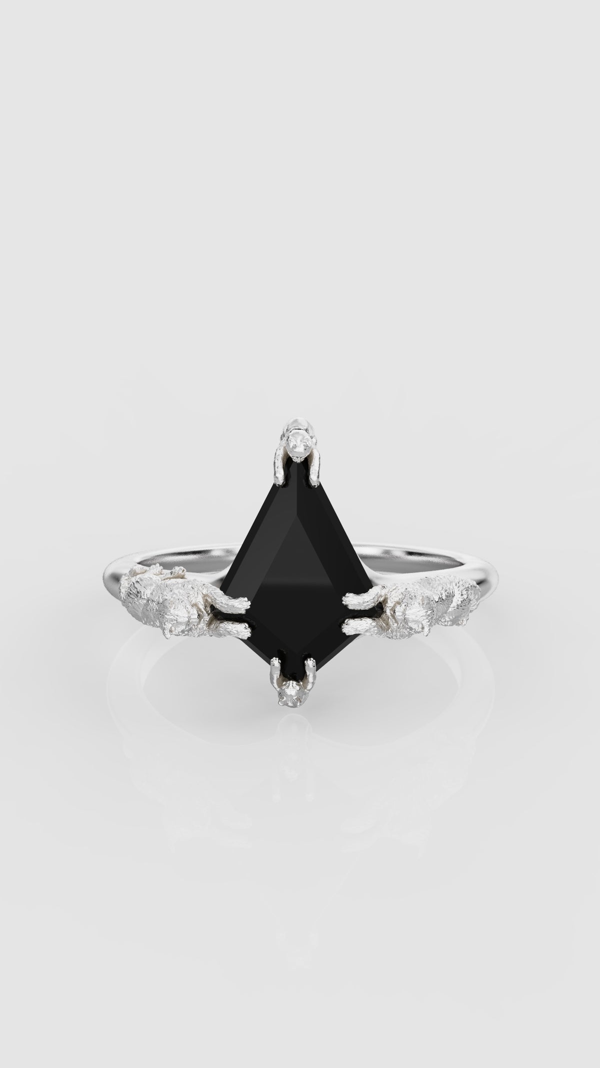 14mm Kite Shape Cat Prong Ring